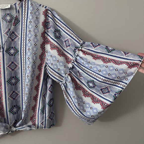 Lavender Field Gray and White Dolman Sleeve Blouse - Picture 2 of 4